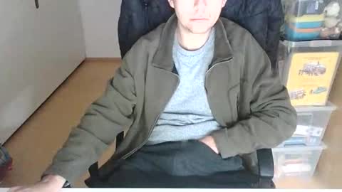 Snapshot of niceguyflo chatting on December 16, 2025, 1:21 am NiceGuyFlo online show from December 16, 2025, 1:21 am