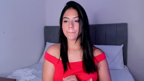 Snapshot of nicejuli19 chatting on December 19, 2024, 5:18 pm Julieta online show from December 19, 2024, 5:18 pm