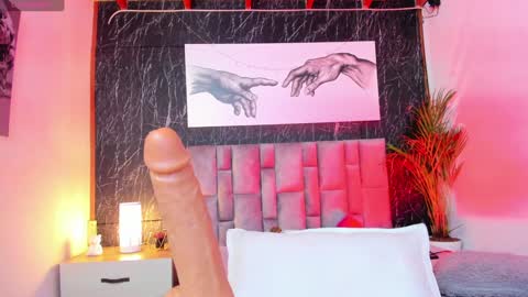 Nicolle  online show from February 3, 2025, 2:55 pm