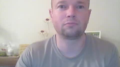 Snapshot of nick1990b chatting on October 23, 2025, 5:23 pm nick1990b online show from October 23, 2025, 5:23 pm