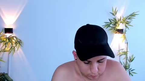 Snapshot of nick23_ chatting on December 17, 2025, 7:31 pm nick23_ online show from December 17, 2025, 7:31 pm