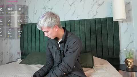 Snapshot of nick_torn chatting on October 21, 2025, 11:55 am Nick online show from October 21, 2025, 11:55 am