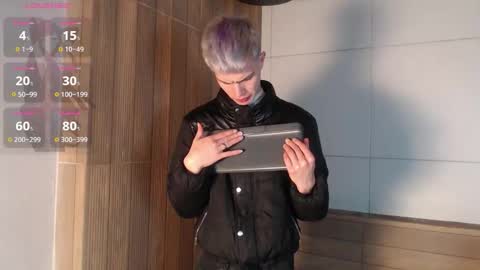 Snapshot of nick_torn chatting on October 24, 2025, 11:50 am Nick online show from October 24, 2025, 11:50 am