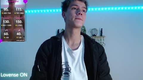 Snapshot of nick_torn chatting on April 24, 2026, 1:57 pm Nick online show from April 24, 2026, 1:57 pm