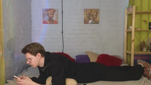 Snapshot of nick_win chatting on December 6, 2024, 5:31 am Nick online show from December 6, 2024, 5:31 am