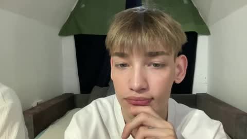 Snapshot of nick_win chatting on December 14, 2024, 8:13 am Nick online show from December 14, 2024, 8:13 am