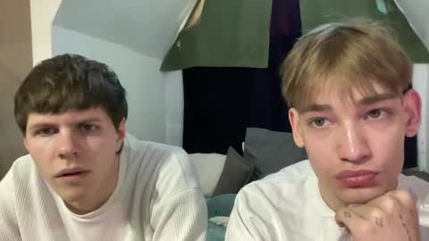 Snapshot of nick_win chatting on December 17, 2024, 8:12 am Nick online show from December 17, 2024, 8:12 am