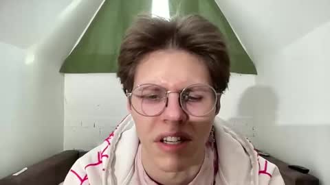 Snapshot of nick_win chatting on January 7, 2025, 8:13 am Nick online show from January 7, 2025, 8:13 am