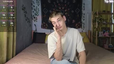 Snapshot of nick_win chatting on November 12, 2025, 4:35 am Nick online show from November 12, 2025, 4:35 am