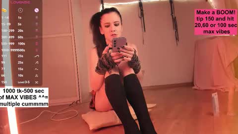 Karolina online show from December 5, 2025, 8:34 am