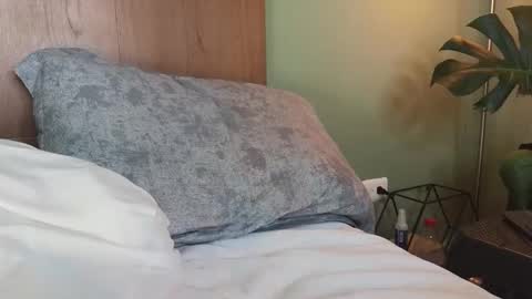 Snapshot of nickjordan1 chatting on October 1, 2025, 2:39 am Nicolas online show from October 1, 2025, 2:39 am