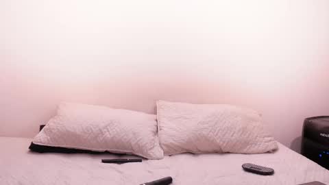 Snapshot of nicky_and_blake chatting on February 28, 2025, 10:28 pm nicky and blake online show from February 28, 2025, 10:28 pm