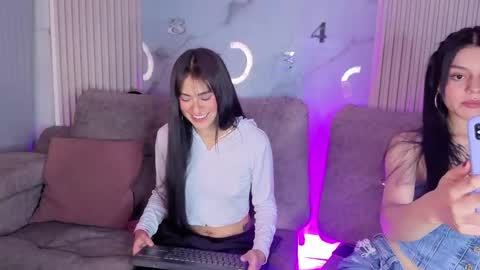 nicky_as online show from April 14, 2026, 8:09 am