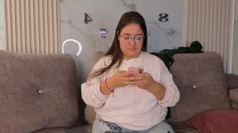 nicky_as online show from April 17, 2026, 1:14 pm