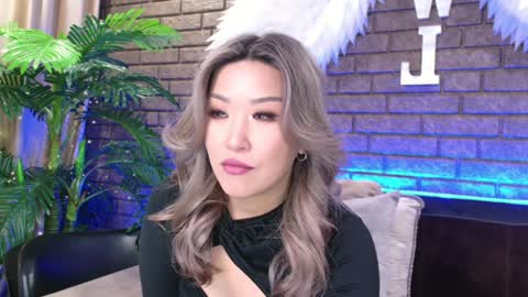 Snapshot of nicky_owl chatting on February 7, 2025, 3:52 pm Today is my 41st birthday And in 2 hours Im waiting for you on the stream Stock up on tokens and a good mood Nicky online show from February 7, 2025, 3:52 pm