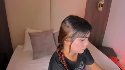 Nicky  online show from May 20, 2026, 2:51 am