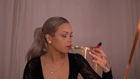 Nicky online show from September 28, 2025, 5:40 pm