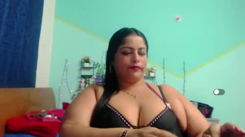 nickyribeiro online show from November 13, 2025, 6:45 am