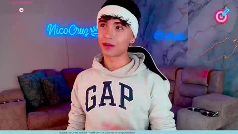 Snapshot of nico_cruz chatting on March 9, 2026, 10:14 pm nico online show from March 9, 2026, 10:14 pm