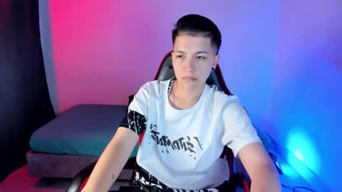 NICO online show from October 17, 2025, 1:53 am