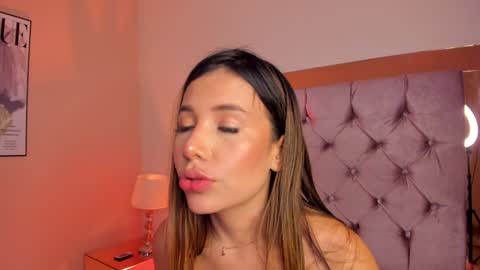 Snapshot of nicol_gw chatting on January 3, 2025, 12:43 am Nicol online show from January 3, 2025, 12:43 am