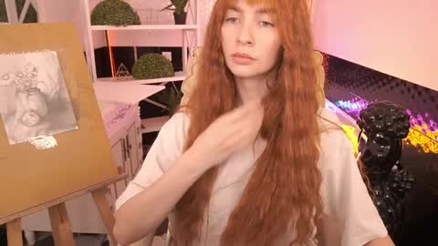 Nicol Moonn online show from April 3, 2026, 7:56 pm