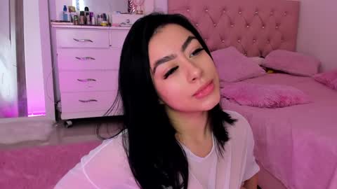 Snapshot of nicol_rosee chatting on January 16, 2025, 10:23 pm SOFIA online show from January 16, 2025, 10:23 pm