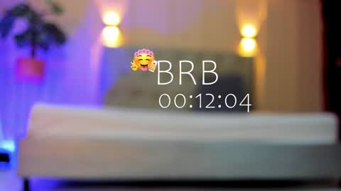 Snapshot of nicol_snow chatting on December 28, 2024, 1:06 pm Your baby Nicol online show from December 28, 2024, 1:06 pm