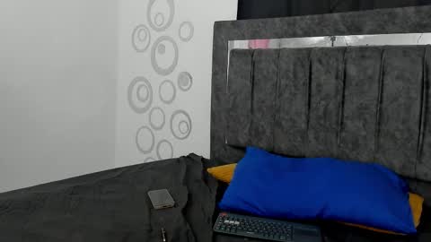 Nicol online show from September 9, 2025, 2:44 am