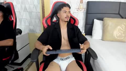 Snapshot of nicolaikarav chatting on December 16, 2025, 7:19 pm Nicolai online show from December 16, 2025, 7:19 pm