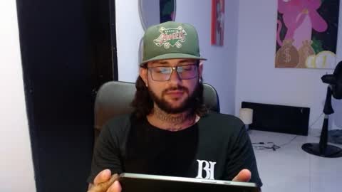 Snapshot of nicolas_torres99 chatting on December 15, 2024, 1:46 am nicolas online show from December 15, 2024, 1:46 am