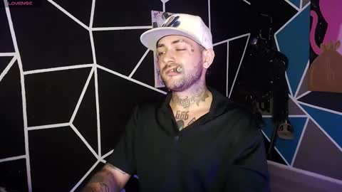 Snapshot of nicolas_torres99 chatting on October 25, 2025, 3:47 am nicolas online show from October 25, 2025, 3:47 am