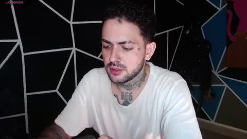 Snapshot of nicolas_torres99 chatting on October 27, 2025, 2:26 am nicolas online show from October 27, 2025, 2:26 am