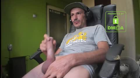 L. Nicolas online show from September 10, 2025, 8:25 am