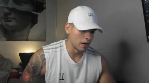 Snapshot of nicolasmuscle chatting on March 9, 2025, 11:14 pm Andres online show from March 9, 2025, 11:14 pm