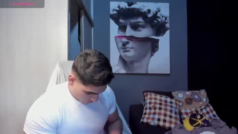 Snapshot of nicolasmuscle chatting on June 15, 2026, 4:31 pm Andres online show from June 15, 2026, 4:31 pm