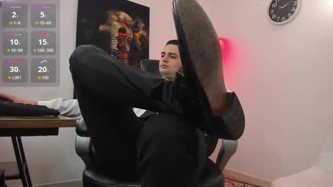 Nicolas Fellener online show from October 20, 2025, 3:51 am