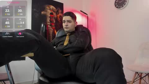 Nicolas Fellener online show from November 10, 2025, 4:00 am