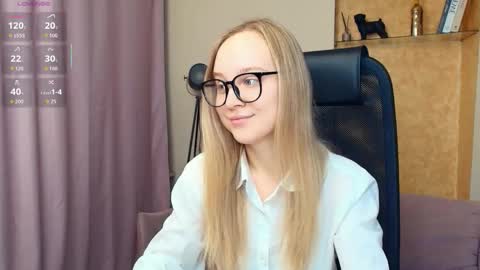 Nicoletta online show from November 27, 2025, 7:27 pm