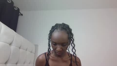 nicole161117 online show from January 5, 2026, 6:55 pm