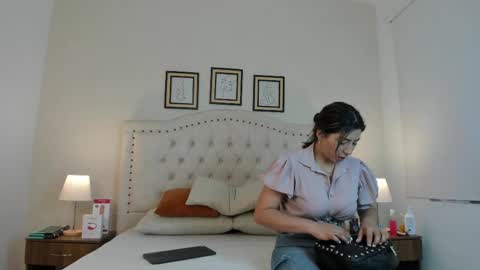 Snapshot of nicole_adam_ms chatting on February 19, 2025, 12:33 pm Nicole Adam online show from February 19, 2025, 12:33 pm