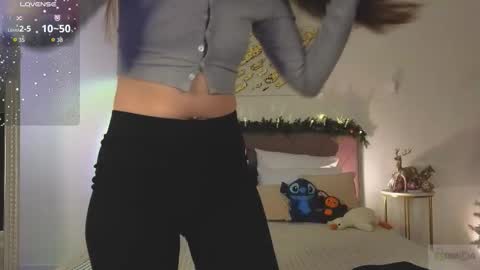 Snapshot of nicole_broown chatting on January 16, 2026, 9:19 pm Nicole online show from January 16, 2026, 9:19 pm