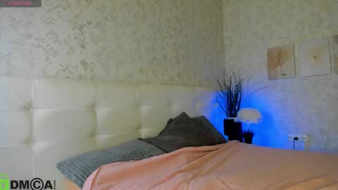 Snapshot of nicole_charm chatting on November 4, 2025, 8:08 pm GMT7TueWedThSu 0300am-0900am. Sa 1000am-0400pm online show from November 4, 2025, 8:08 pm