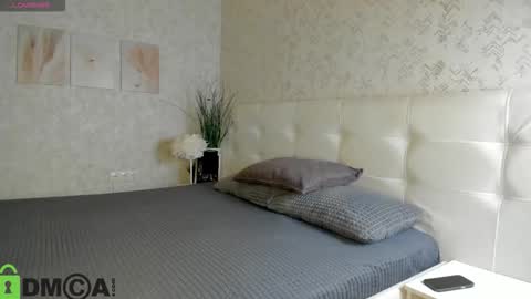 Snapshot of nicole_charm chatting on November 12, 2025, 4:51 pm GMT7TueWedThSu 0300am-0900am. Sa 1000am-0400pm online show from November 12, 2025, 4:51 pm