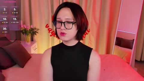 Snapshot of nicole_cidman chatting on February 13, 2025, 11:28 am Nicole online show from February 13, 2025, 11:28 am