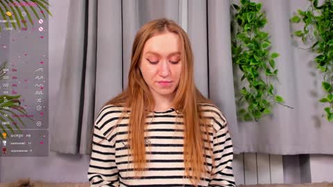 Snapshot of nicole_grifin chatting on December 1, 2024, 4:40 pm Nicole Grifin online show from December 1, 2024, 4:40 pm