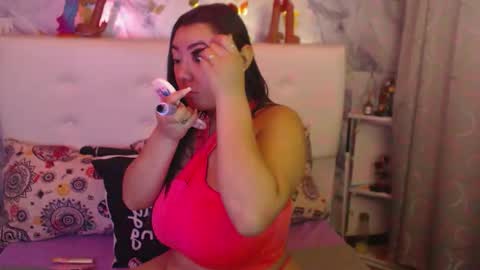 Snapshot of nicole_lewlls chatting on March 4, 2026, 10:10 am Nicole online show from March 4, 2026, 10:10 am