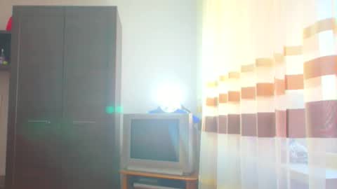 Nicole online show from October 31, 2025, 9:43 am