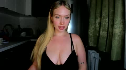 Snapshot of nicole_ricci_ chatting on September 27, 2025, 9:31 pm Nicole online show from September 27, 2025, 9:31 pm