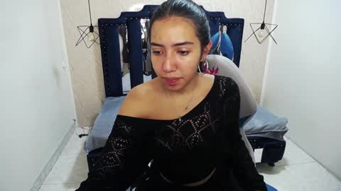 Snapshot of nicole_samantha chatting on January 27, 2025, 11:22 am Samantha online show from January 27, 2025, 11:22 am